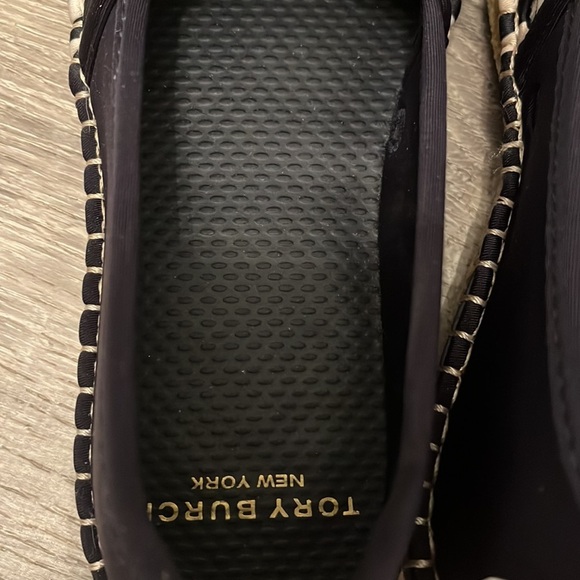 Tory Burch Espadrilles with Red Logo - Picture 4 of 9